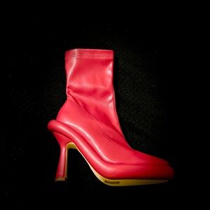 Azalea Wang Tarrow Stiletto Bootie in Red
